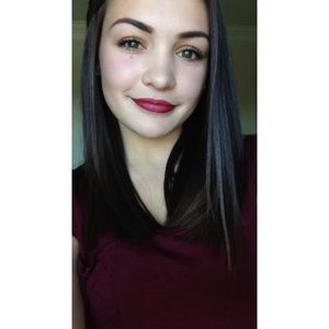 Meet your Posher, Kaitlyn