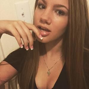 Meet your Posher, Abby