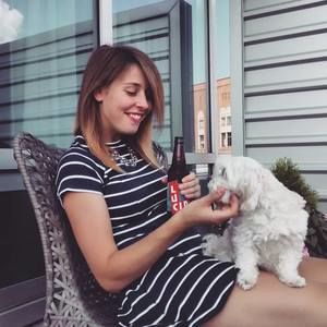 Meet your Posher, Elizabeth