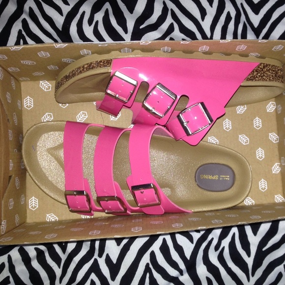 Call IT Spring Sandals - Picture 1 of 4