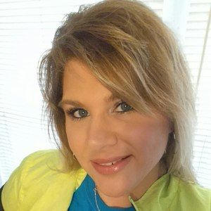 Meet your Posher, Caren