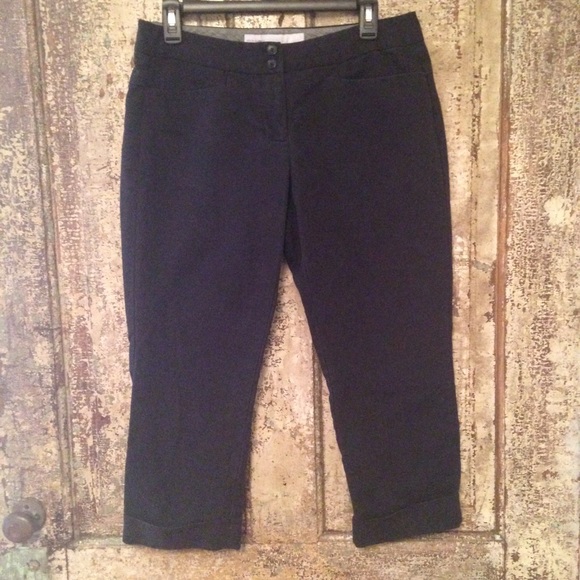 Old Navy black Capri pants