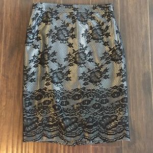 Lace skirt