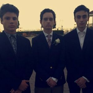 Meet your Posher, Dominic