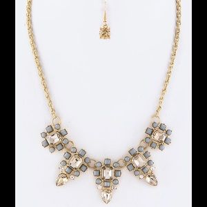 Crystal Collar Necklace Set.