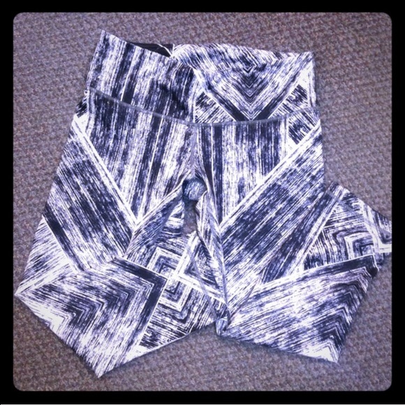 Lululemon high rise wunder unders