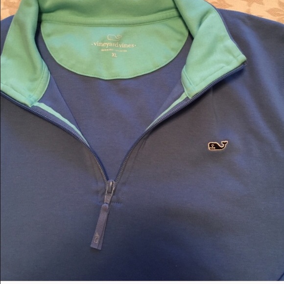 Vineyard Vines Tops - TRADED💕Vineyard Vines Pullover