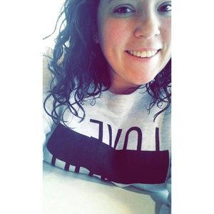 Meet your Posher, Maegan