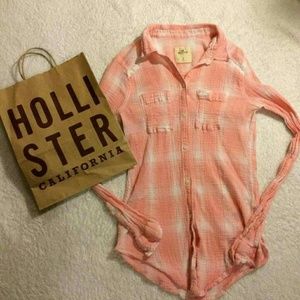 Super Stretch Hollister button down shirt