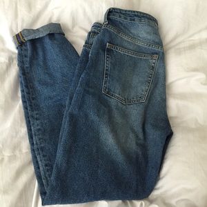 mom jeans