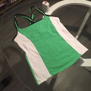 Nike workout top w/built in bra SIZE Small