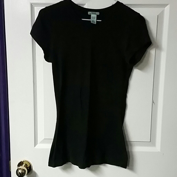 black t-shirt