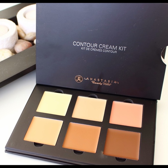 Anastasia Beverlyhills Cream Contour Lit in LIGHT