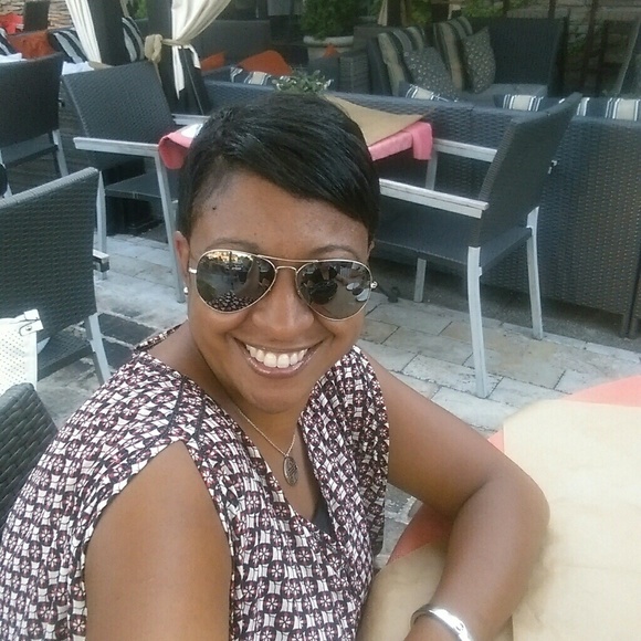 Meet Your Posher....Ladybugg