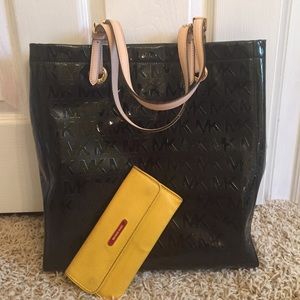 Michael Kors tote bag and MK wallet.