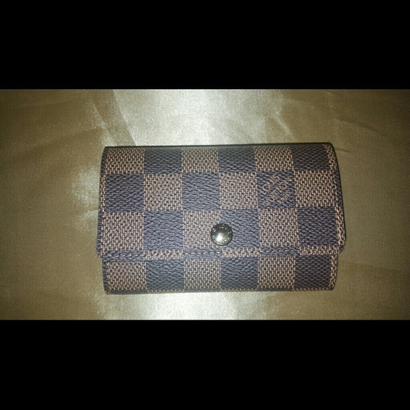 🚫SOLD Authentic Louis Vuitton 6 ring key holder - Picture 2 of 4