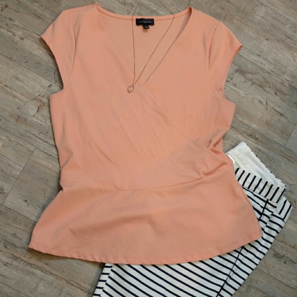CLOSET CLEAR OUT! The limited peach top