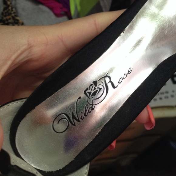 High heels, size 6.5 in women's - Picture 4 of 4