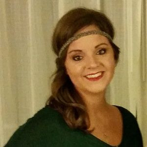 Meet your Posher, Liz