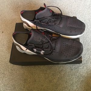 Under Armor Speedform Apollo