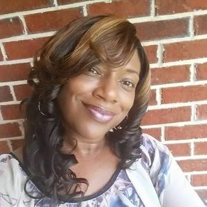 Meet your Posher, Yolanda