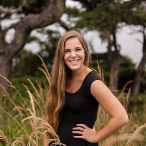 Meet your Posher, Courtney