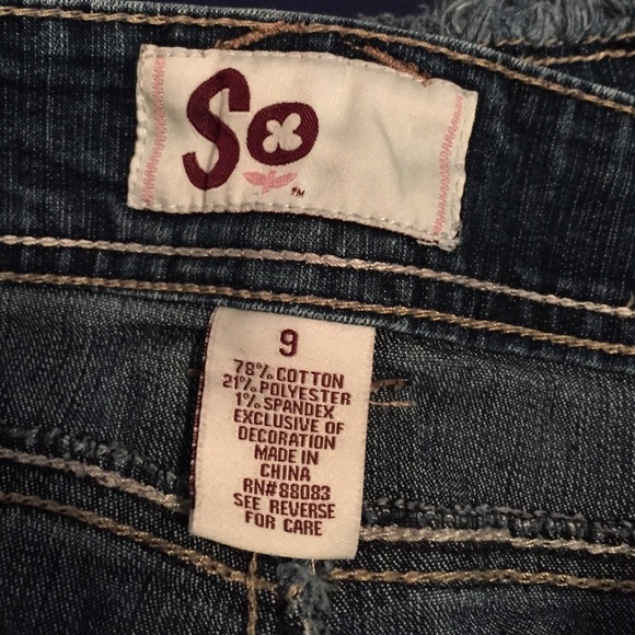 Denim Capris size 9 - Picture 3 of 4