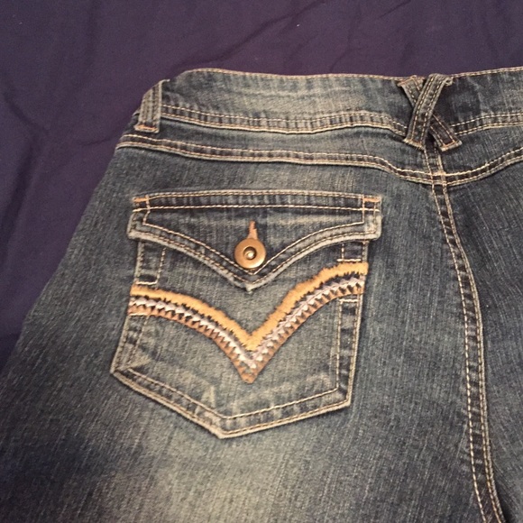 Denim Capris size 9 - Picture 4 of 4