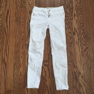White Abercrombie and Fitch super skinny jeans
