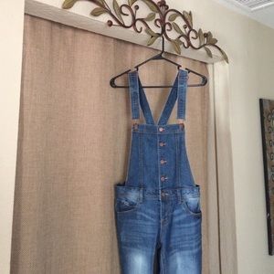 Slim fit overall jeans.