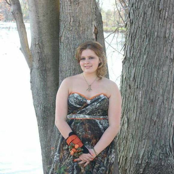 Meet your Posher, Briana - Picture 1 of 1
