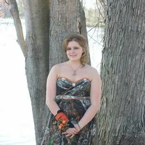 Meet your Posher, Briana