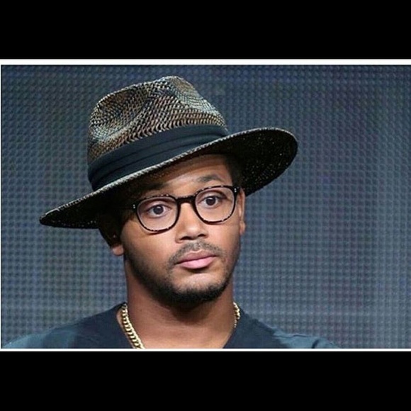 Meet your Posher, Corey