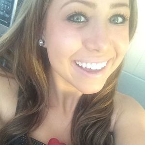 Meet your Posher, Becca