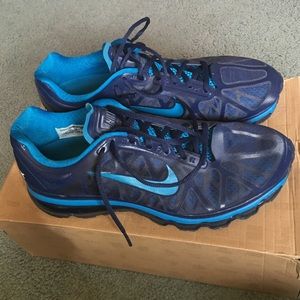 Nike Air Max 2011