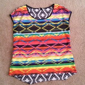 Colorful fun shirt :) M. Smoke and pet free