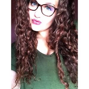 Meet your Posher, Abby