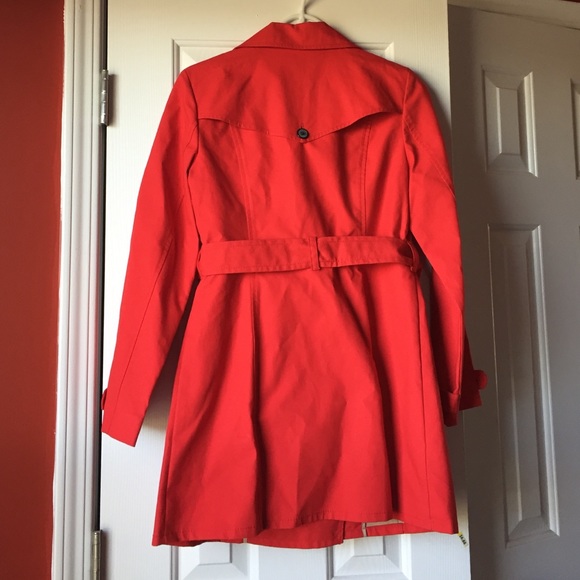 Red trench coat🚨SOLD🚨 - Picture 2 of 3