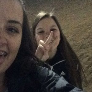 Meet your Posher, Danielle