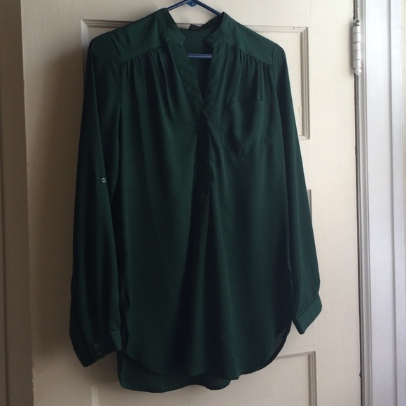 BUNDLE two great tab-sleeve blouses!