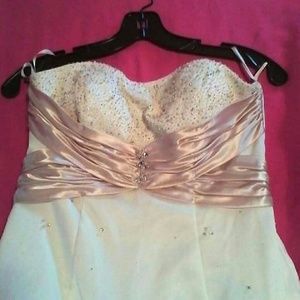 Wedding/prom dress