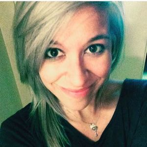 Meet your Posher, Emilie