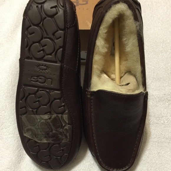 Men's UGG Driving Moccasins sz 7 New