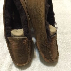 Women's UGG Driving Moccasins sz 7 New