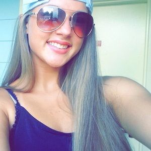 Meet your Posher, Kelsey