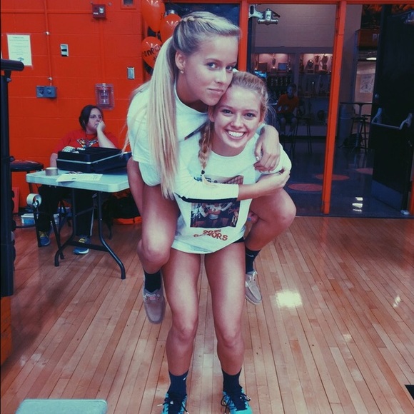 Meet your Posher, Hannah - Picture 1 of 1