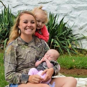 Meet your Posher, Hayley