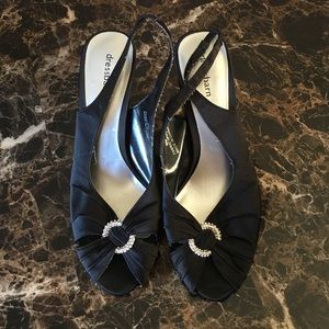 Dress barn heels 8.5us