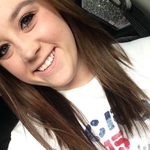 Meet your Posher, Macey