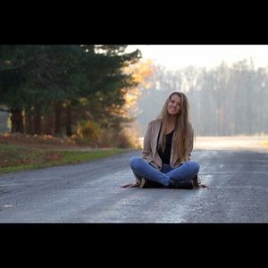 Meet your Posher, Nicole